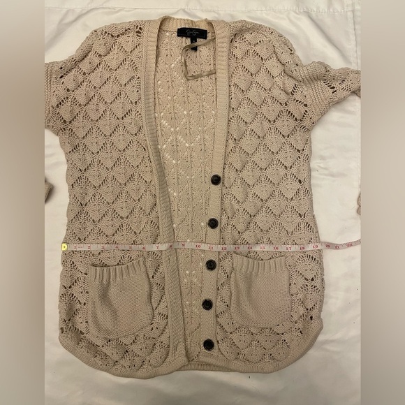 Jessica Simpson size small off white knitted cardigan - Picture 7 of 10